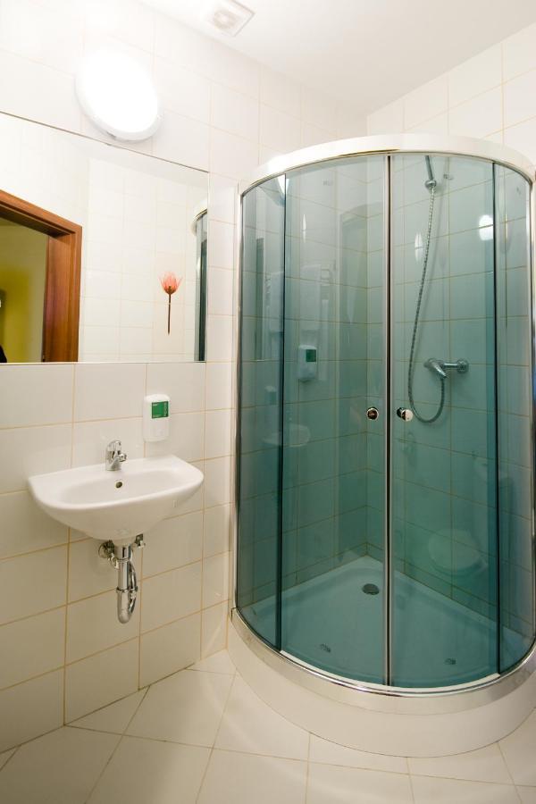 Hotel Gosciniec Horyzont Zemborzyce Tereszyńskie Zimmer foto